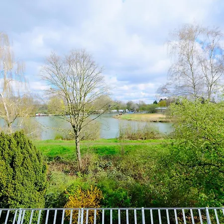 Happybnb - Stilvolles, Naturgelegenes Mit Blick Auf Den Mittellandkanal Und Die Wasserstadt - Kamin, Parken Und Spielplatz * Hannover
